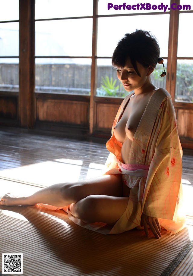 Yuria Satomi - Provocateur Pics Navaporn No.a9356c